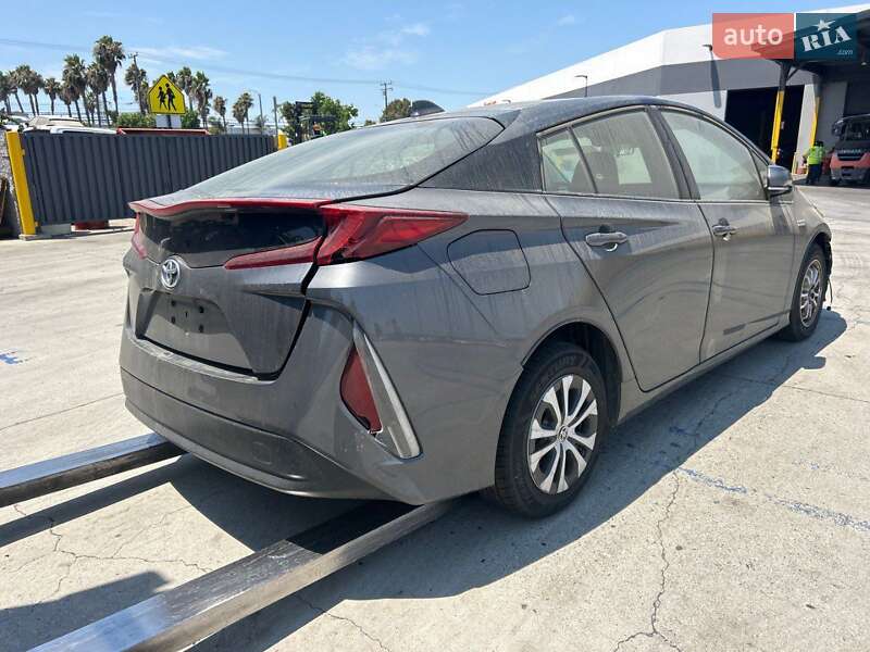 Хетчбек Toyota Prius Prime 2022 в Тернополі