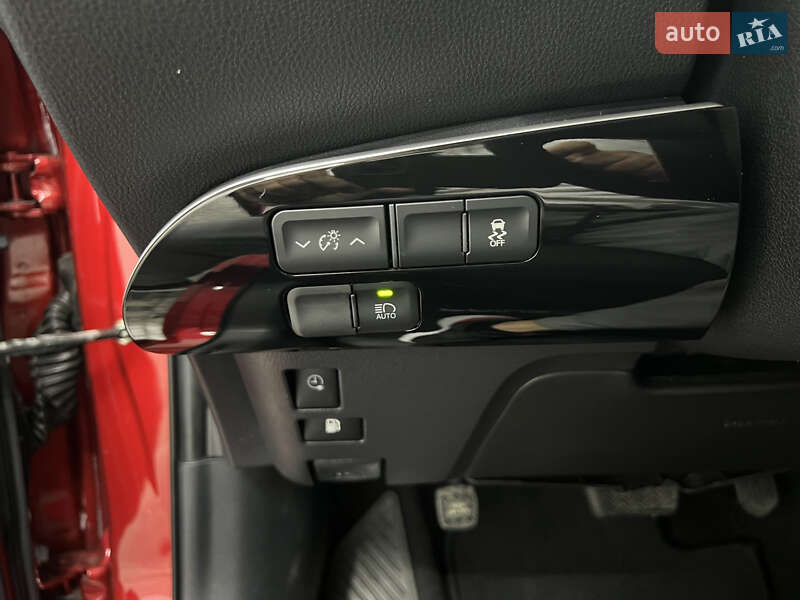 Хетчбек Toyota Prius Prime 2017 в Одесі фото 15 Хетчбек Toyota Prius Prime 2017 в Одесі