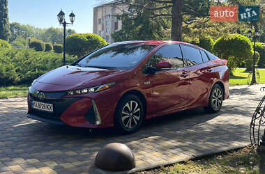 Хэтчбек Toyota Prius Prime 2018 в Броварах