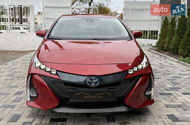Хэтчбек Toyota Prius Prime 2019 в 