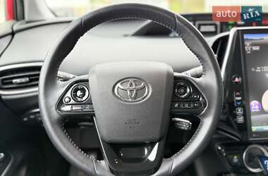 Хэтчбек Toyota Prius Prime 2019 в 