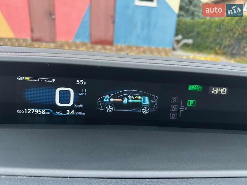Хэтчбек Toyota Prius Prime 2019 в Киеве