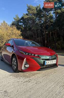 Хетчбек Toyota Prius Prime 2017 в Кременчуці