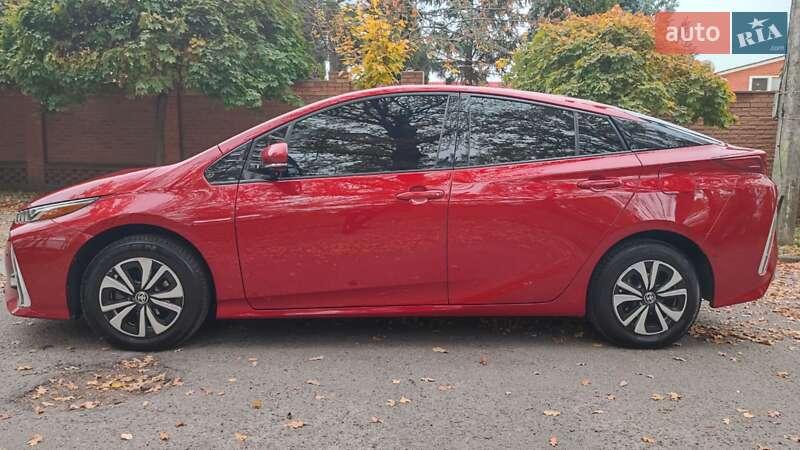 Хэтчбек Toyota Prius Prime 2016 в Харькове фото 3 Хэтчбек Toyota Prius Prime 2016 в Харькове
