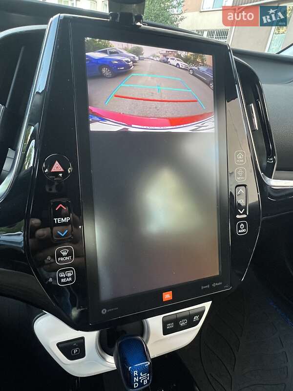 Хэтчбек Toyota Prius Prime 2017 в Киеве фото 13 Хэтчбек Toyota Prius Prime 2017 в Киеве