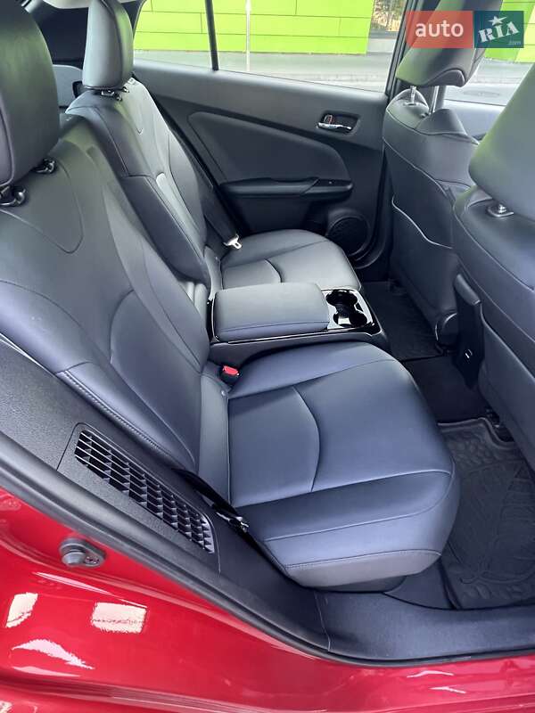 Хэтчбек Toyota Prius Prime 2017 в Киеве фото 19 Хэтчбек Toyota Prius Prime 2017 в Киеве