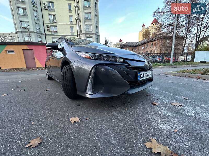 Хэтчбек Toyota Prius Prime 2019 в Киеве фото 2 Хэтчбек Toyota Prius Prime 2019 в Киеве