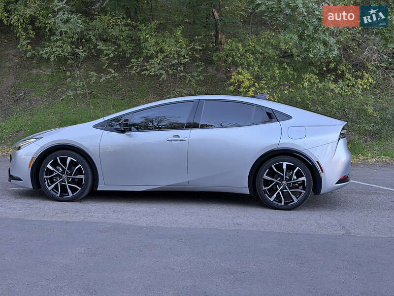 Хэтчбек Toyota Prius Prime 2024 в Одессе