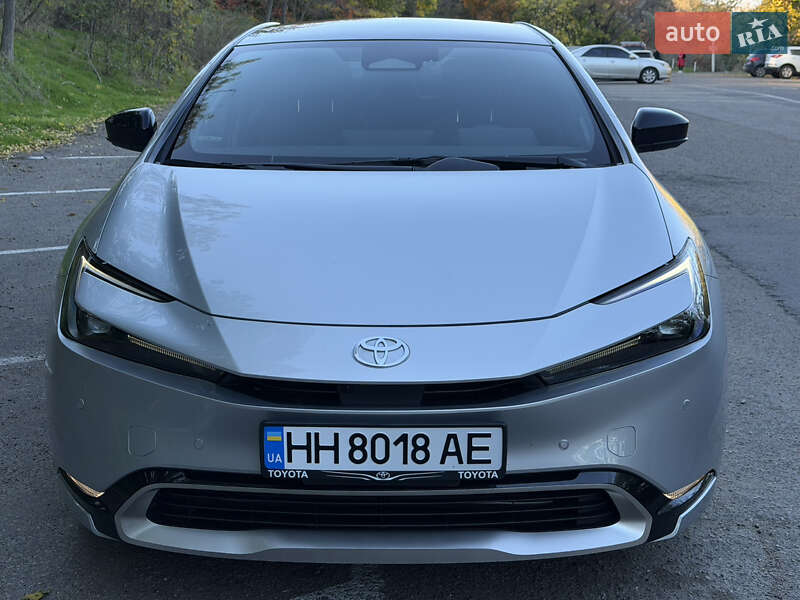 Хэтчбек Toyota Prius Prime 2024 в Одессе