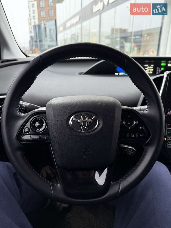 Хэтчбек Toyota Prius Prime 2020 в Киеве фото 19 Хэтчбек Toyota Prius Prime 2020 в Киеве