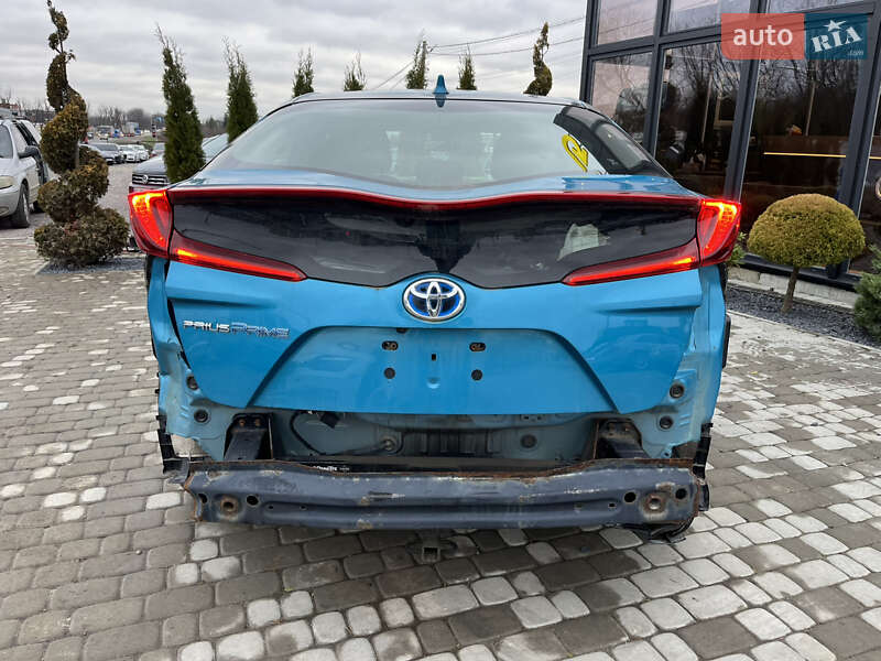 Хэтчбек Toyota Prius Prime 2019 в Львове