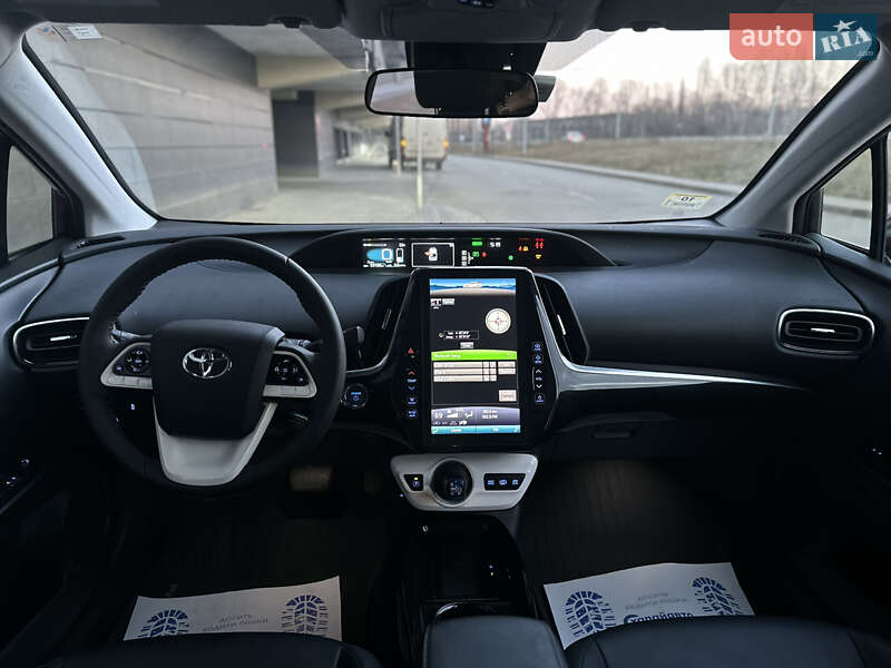 Хэтчбек Toyota Prius Prime 2017 в Киеве