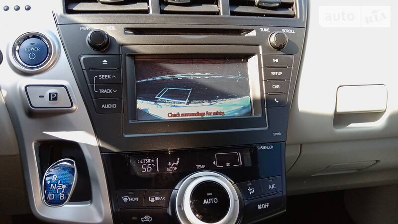 Універсал Toyota Prius v 2012 в Одесі