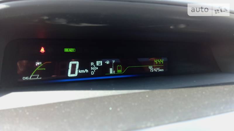 Універсал Toyota Prius v 2012 в Одесі