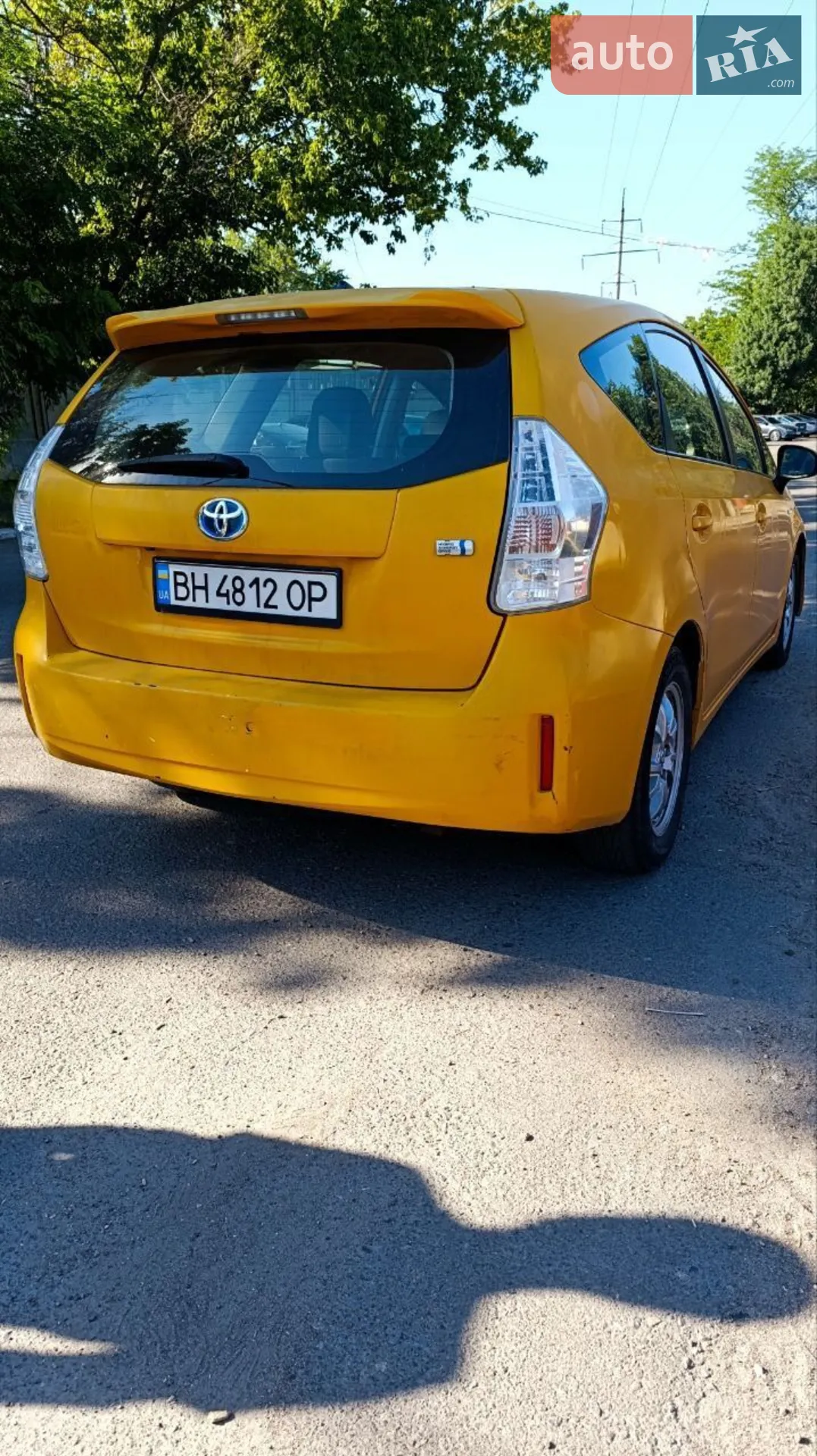 2014 Toyota Prius v (+) - мініатюра 2