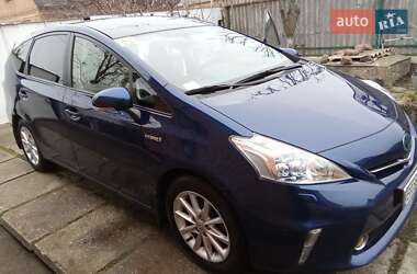 Універсал Toyota Prius v 2012 в Кропивницькому