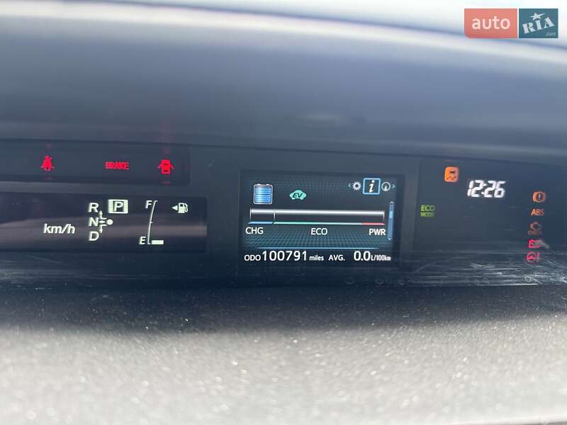 Універсал Toyota Prius v 2015 в Києві