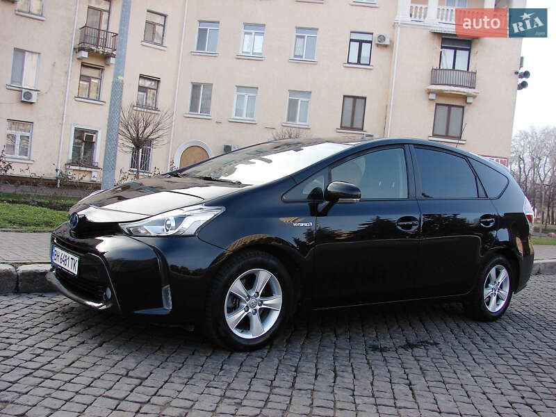 Универсал Toyota Prius v 2018 в Одессе