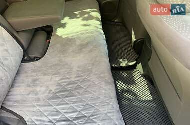 Універсал Toyota Prius v 2014 в 