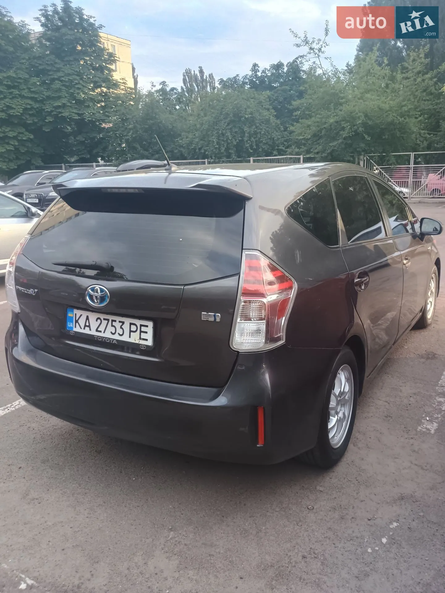 2015 Toyota Prius v (+) - мініатюра 6