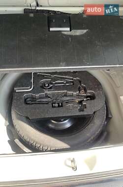 Універсал Toyota Prius v 2012 в Києві