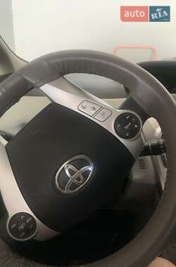 Універсал Toyota Prius v 2012 в Києві