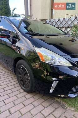 Універсал Toyota Prius v 2012 в Києві