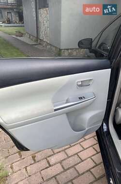 Універсал Toyota Prius v 2012 в Києві