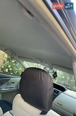 Універсал Toyota Prius v 2012 в Києві