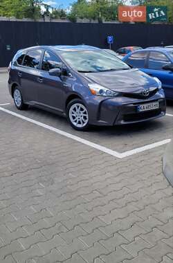 Універсал Toyota Prius v 2016 в Києві