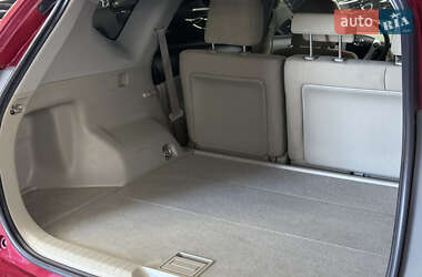 Универсал Toyota Prius v 2012 в 