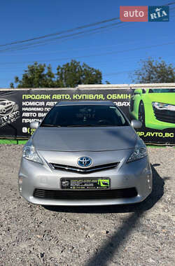 Універсал Toyota Prius v 2014 в Білій Церкві