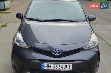 Универсал Toyota Prius v 2016 в Одессе