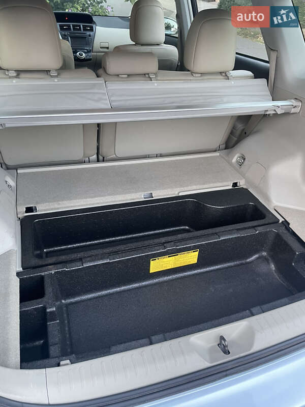Универсал Toyota Prius v 2013 в Черноморске фото 15 Универсал Toyota Prius v 2013 в Черноморске