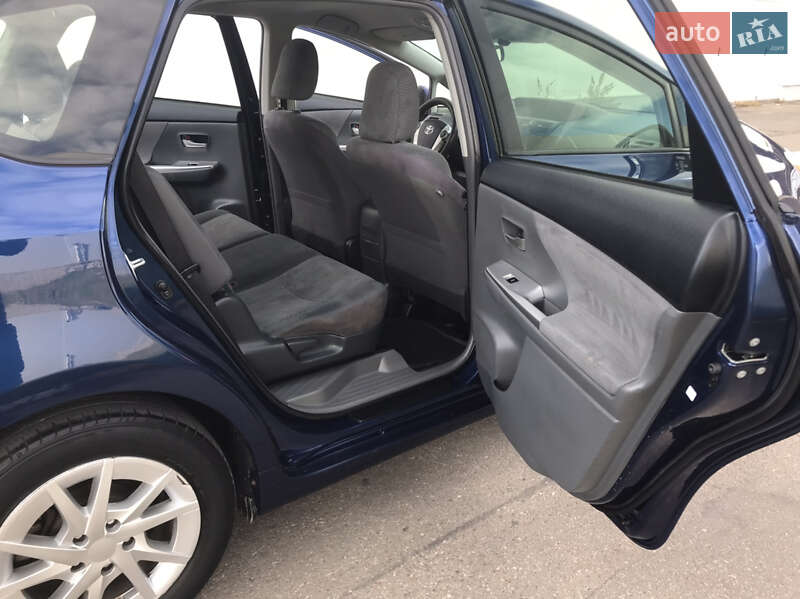Универсал Toyota Prius v 2012 в Одессе фото 15 Универсал Toyota Prius v 2012 в Одессе