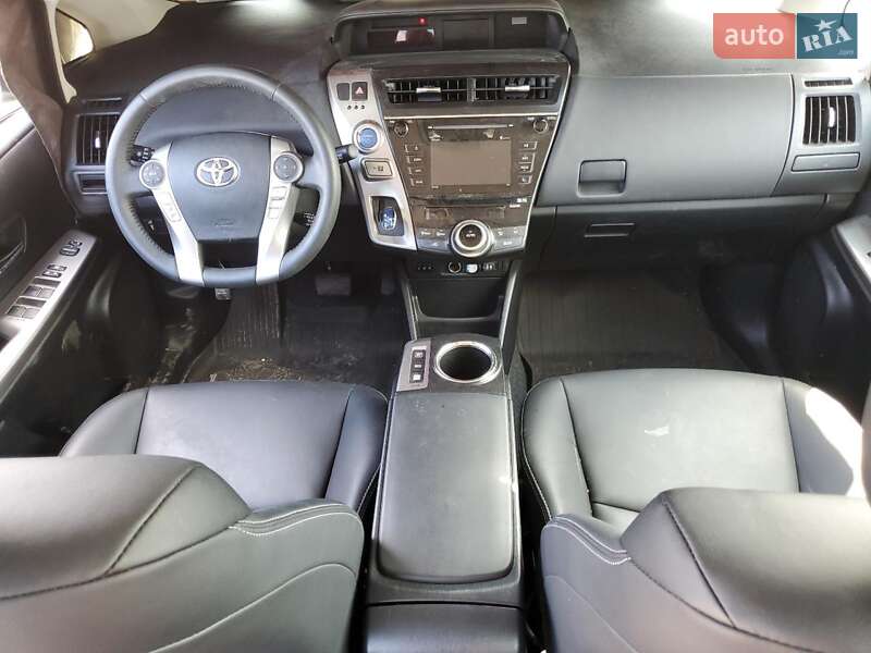 Универсал Toyota Prius v 2017 в Львове фото 8 Универсал Toyota Prius v 2017 в Львове