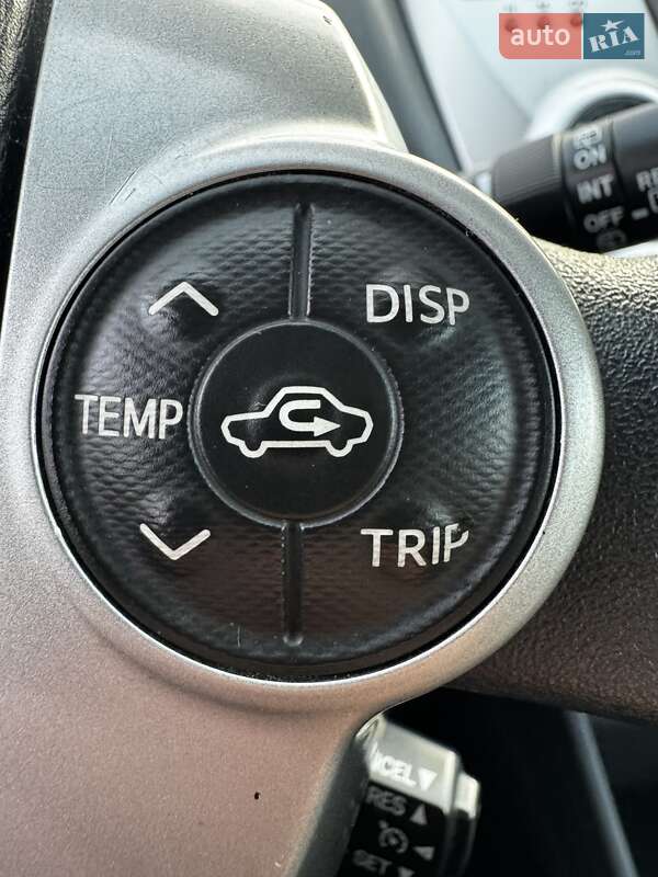 Универсал Toyota Prius v 2014 в Киеве