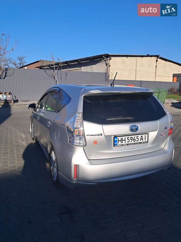 Универсал Toyota Prius v 2014 в Одессе фото 9 Универсал Toyota Prius v 2014 в Одессе