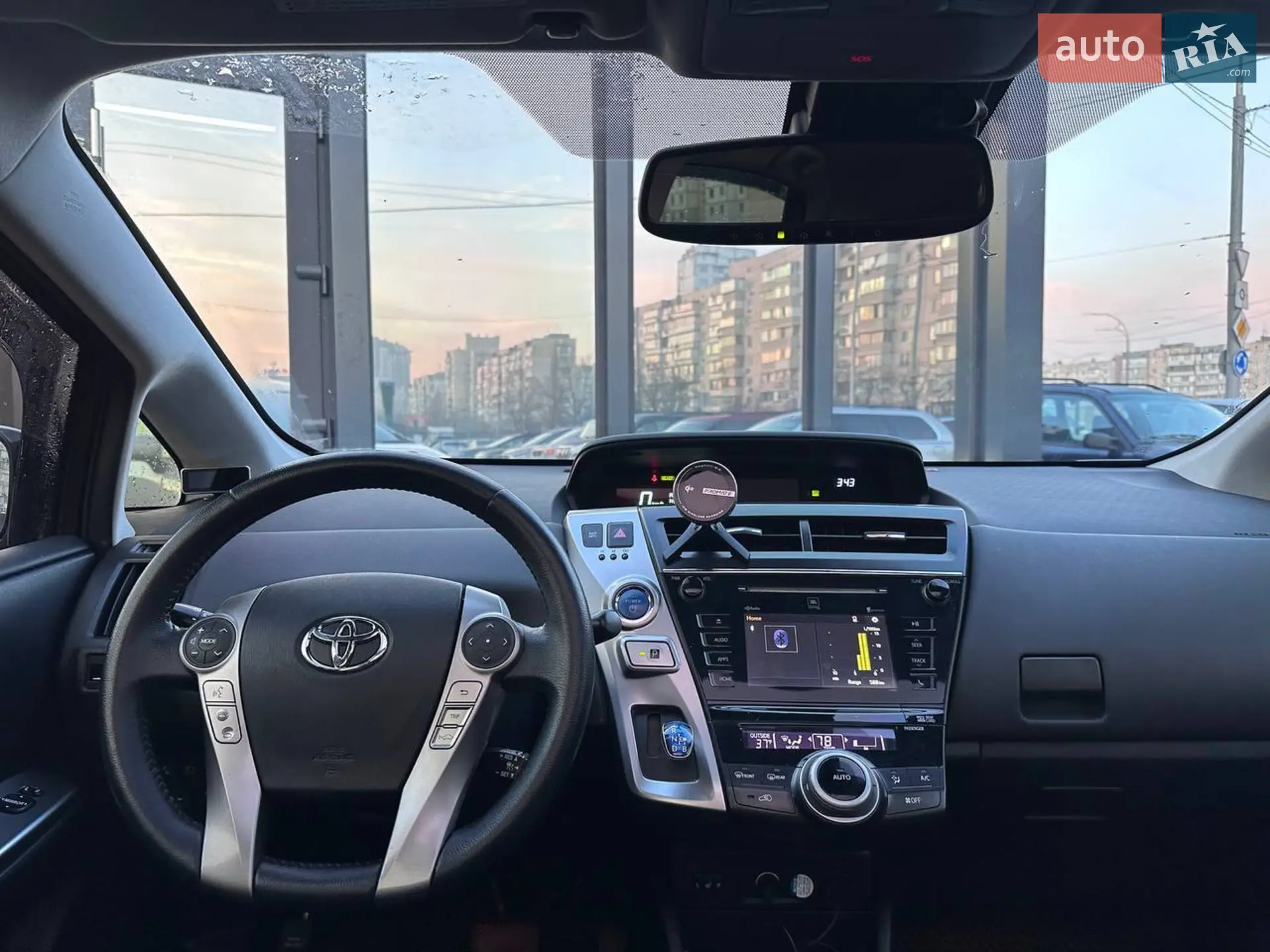 2015 Toyota Prius v (+) - мініатюра 14