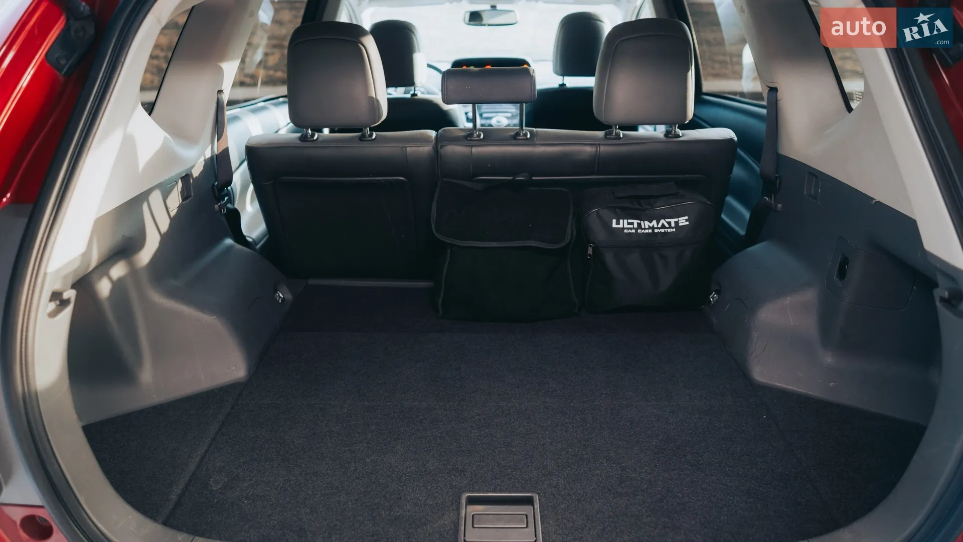2013 Toyota Prius v (+) - мініатюра 26