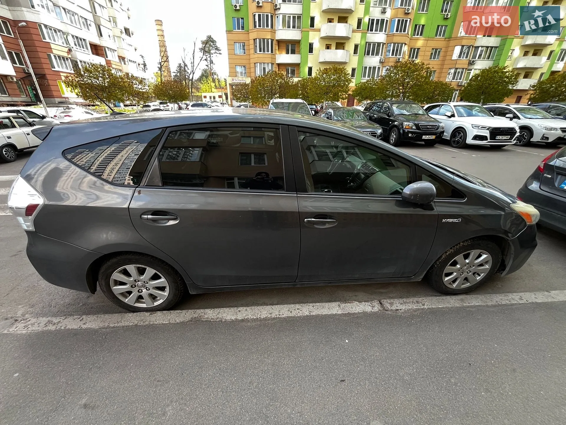 2011 Toyota Prius v (+) - мініатюра 5