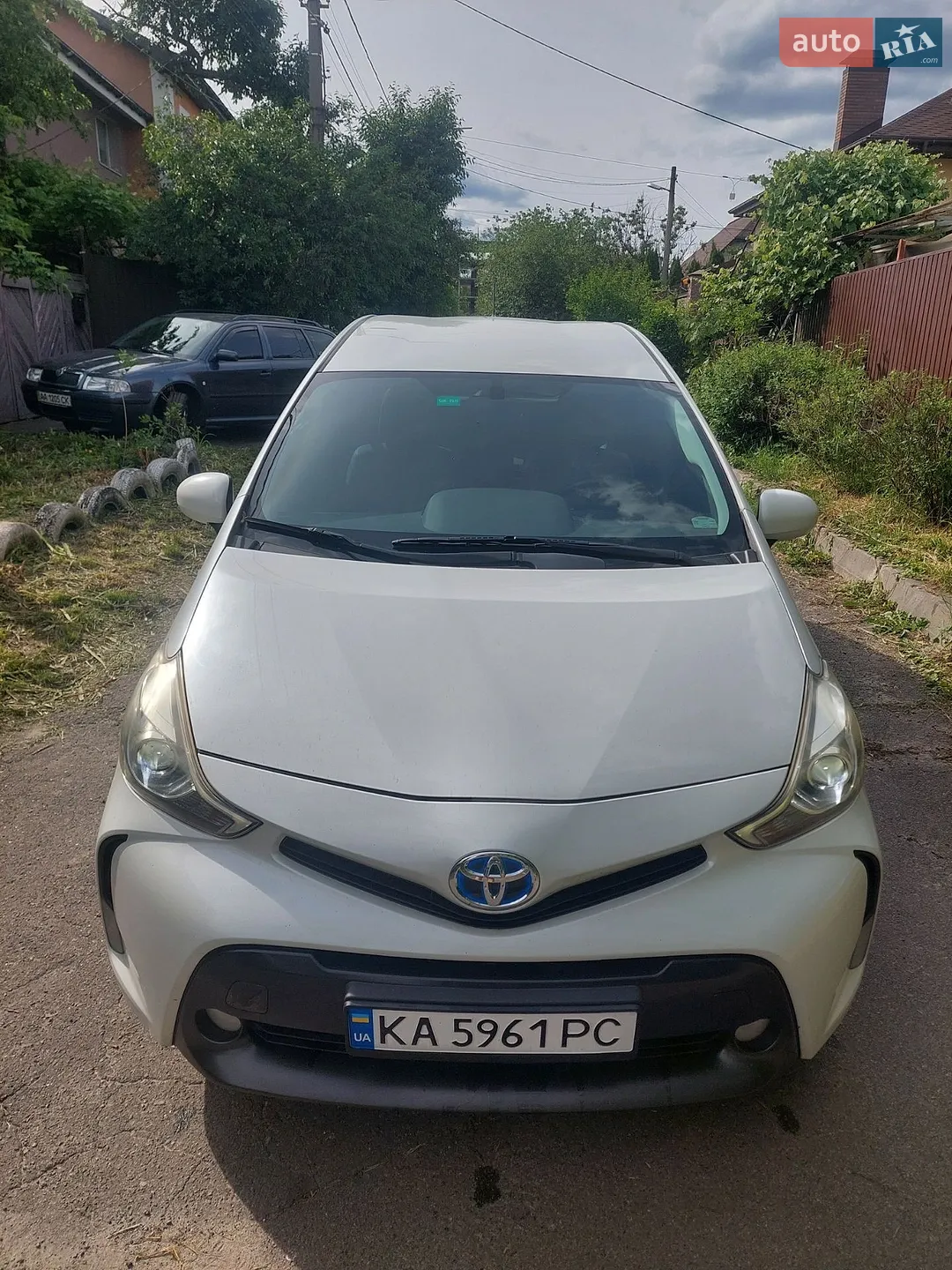 2015 Toyota Prius v (+) - мініатюра 2