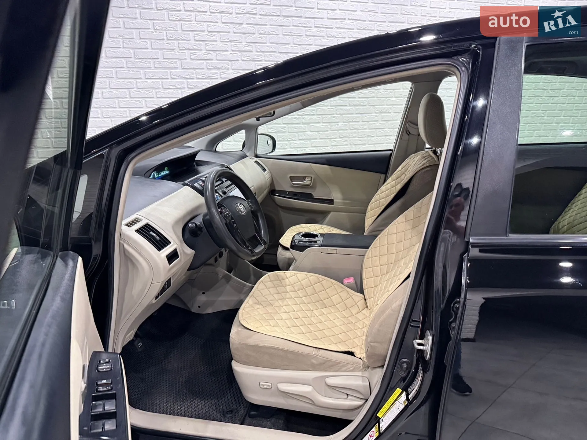 2013 Toyota Prius v (+) - мініатюра 66