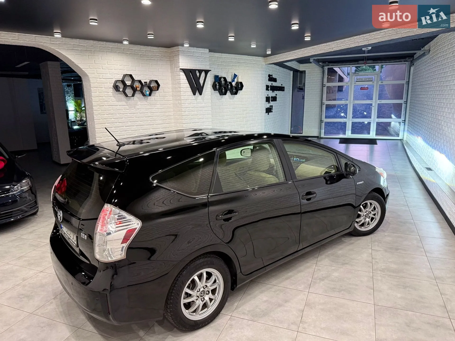 2013 Toyota Prius v (+) - мініатюра 69