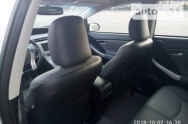 Хэтчбек Toyota Prius 2013 в Мариуполе