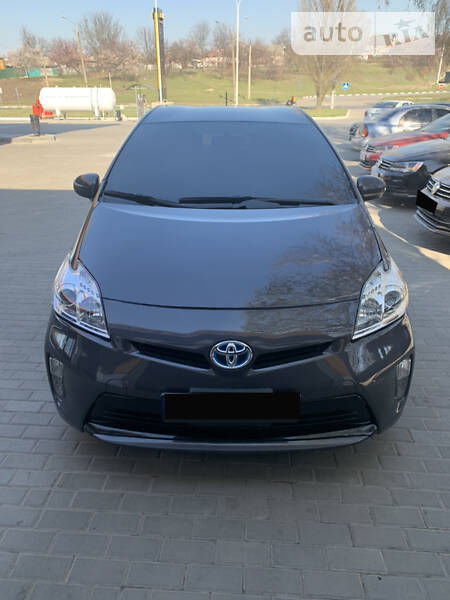 Хетчбек Toyota Prius 2015 в Харкові