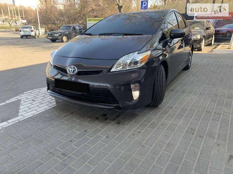 Хетчбек Toyota Prius 2015 в Харкові