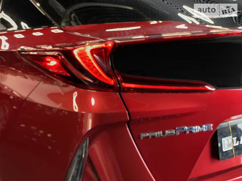 Хетчбек Toyota Prius 2017 в Одесі