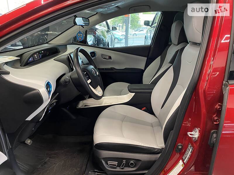Хетчбек Toyota Prius 2017 в Одесі