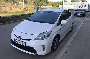 Хэтчбек Toyota Prius 2013 в Харькове